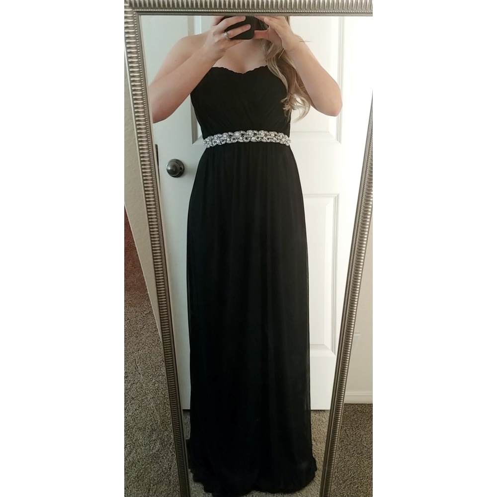 Elegant Black Flowy Dress